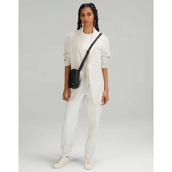 Lululemon Easy Access Crossbody Bag 1.5L Black - Picture 11 of 16